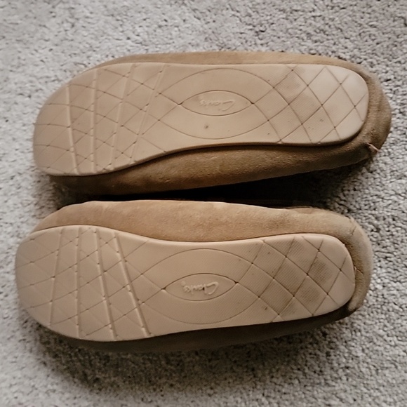 CLARKS Slip-On Leather Slippers - Size 8 - Picture 4 of 6